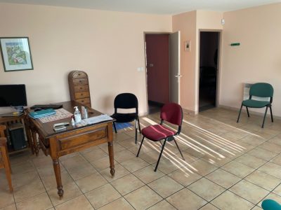 Cession cabinet Pédicurie / Podologie à Saint-Martin-De-Crau - 68750€ à Saint Martin de Crau Provence-Alpes-Côte d'Azur