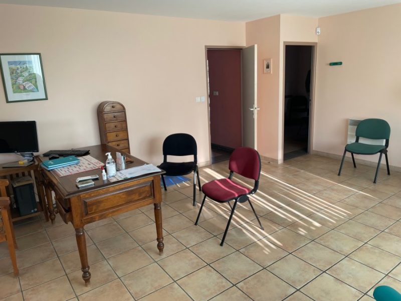 Cession cabinet Pédicurie / Podologie à Saint-Martin-De-Crau - 68750€ à Saint Martin de Crau Provence-Alpes-Côte d'Azur