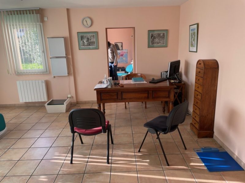 Cession cabinet Pédicurie / Podologie à Saint-Martin-De-Crau - 68750€ à Saint Martin de Crau Provence-Alpes-Côte d'Azur